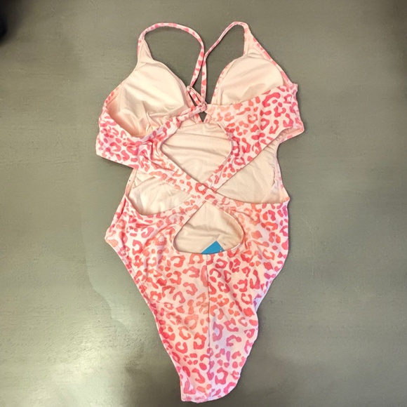 Cupshe Pink Leopard Cut Out One Piece Swim Suit Size Medium - Picture 3 of 6
